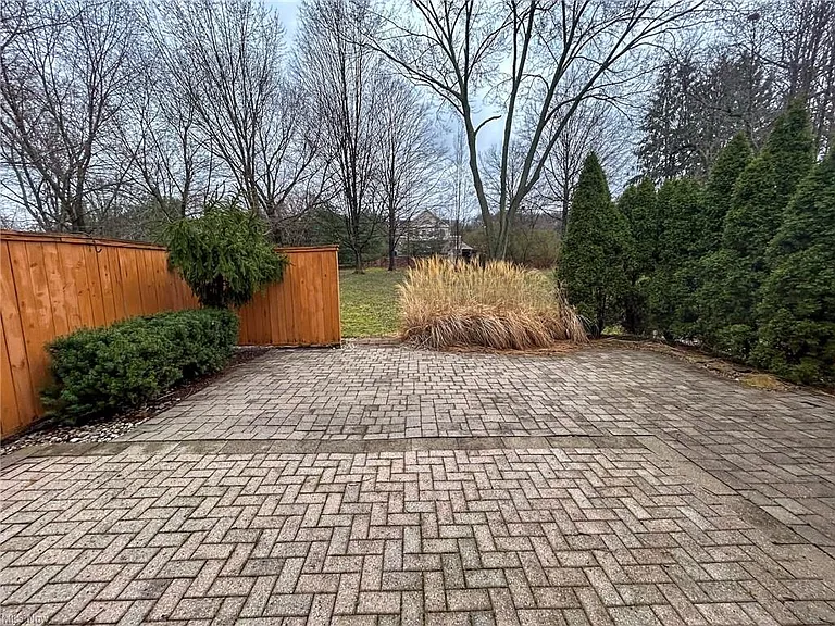 535 Willow Dr SE #1 — Photo 15