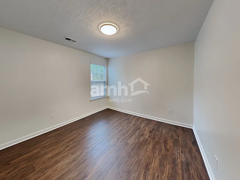 1137 Eastmill Cv — Photo 11