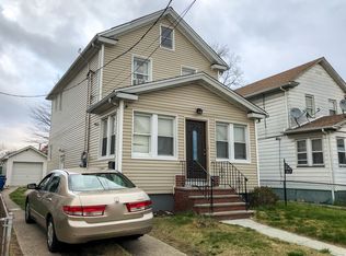 21621 133rd Rd, Laurelton, NY 11413