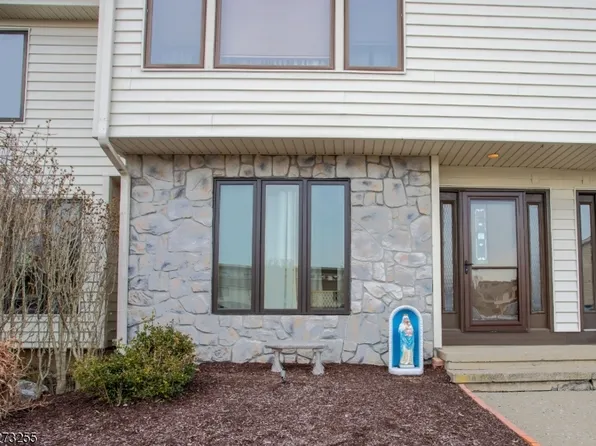 161 Dakota Dr, Andover Twp., NJ 07848
