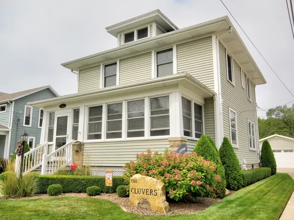 222 E Lincoln Ave, Watseka, IL 60970