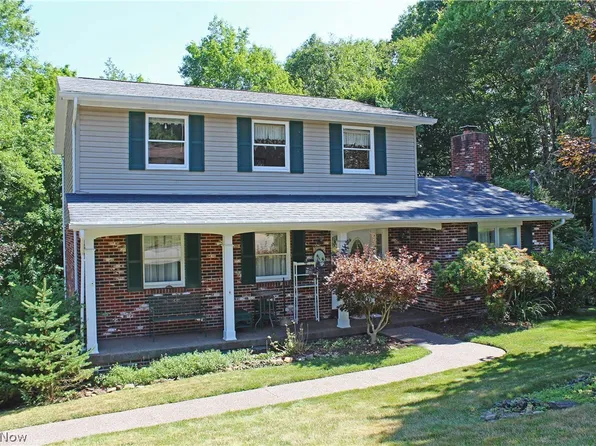 245 Sharon Dr, Weirton, WV 26062