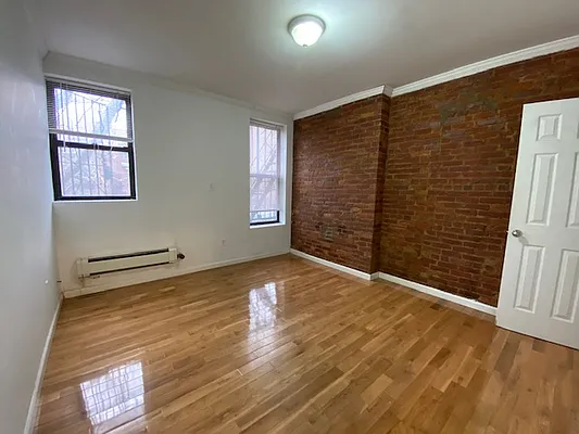 Rented by Village Living Realty | media 4