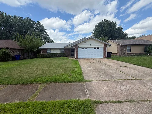1906 W Ithica St Photo 1