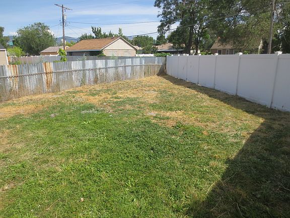 nice sized yard