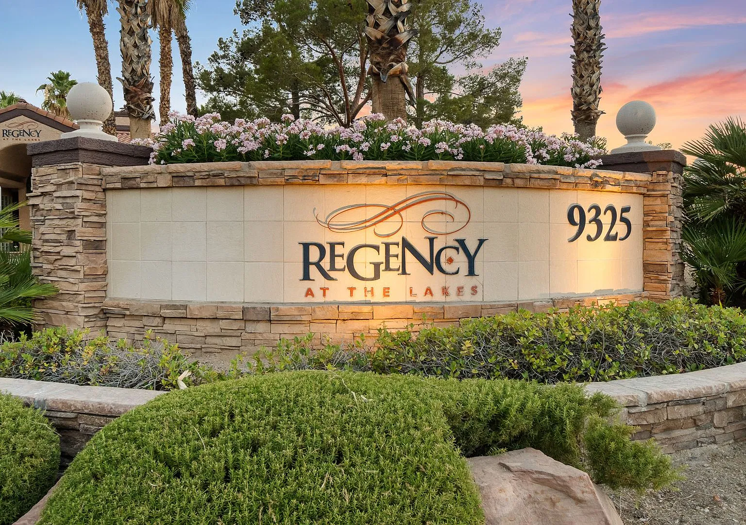 3 Bedroom Condo for Rent in The Lakes, Las Vegas — Photo 2