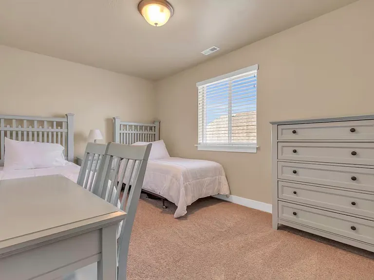 45 E 460 N — Photo 27