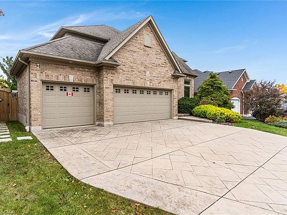 2nd image of 213 Deer Ridge Dr