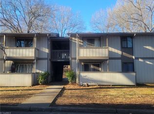 2205 Sunderland Rd APT 112D, Winston Salem, NC 27103