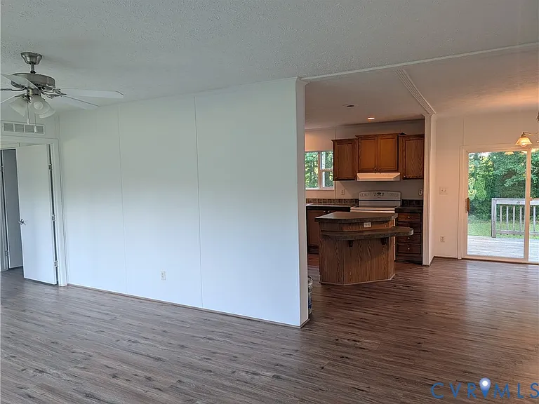 13461 Gorburn Dr — Photo 8