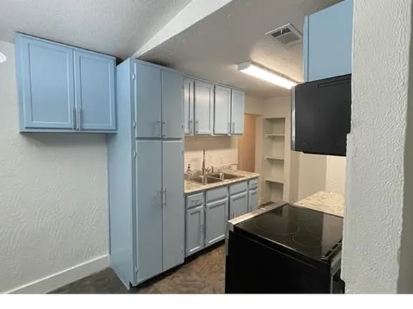 2718 Exline St, Dallas, TX 75215