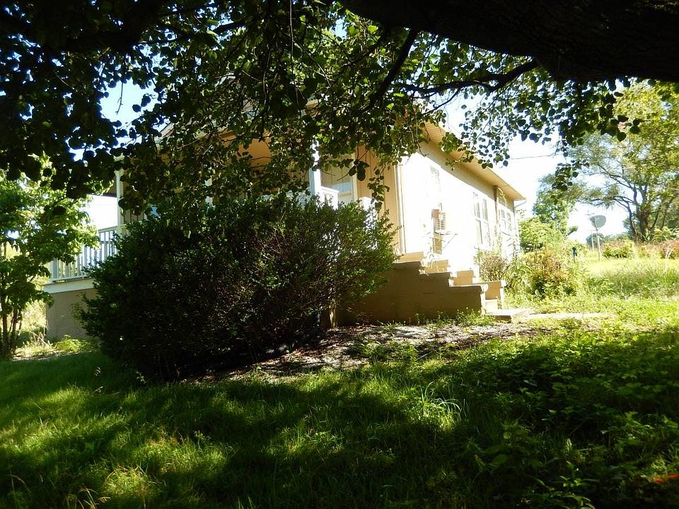 2nd image of 825 Annadell Rd