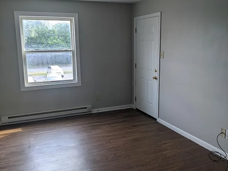 44 Bellview Ave #2A — Photo 2