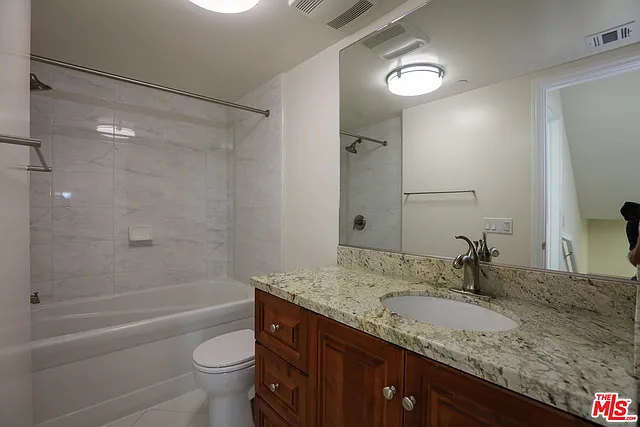 1171 Franklin St #103 — Photo 26