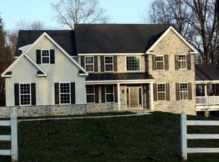 2600 Longridge Dr, Hellertown, PA 18055