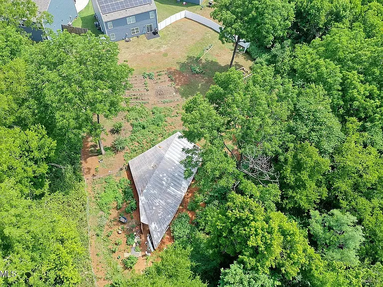 1606 River Poppy Rd — Photo 10