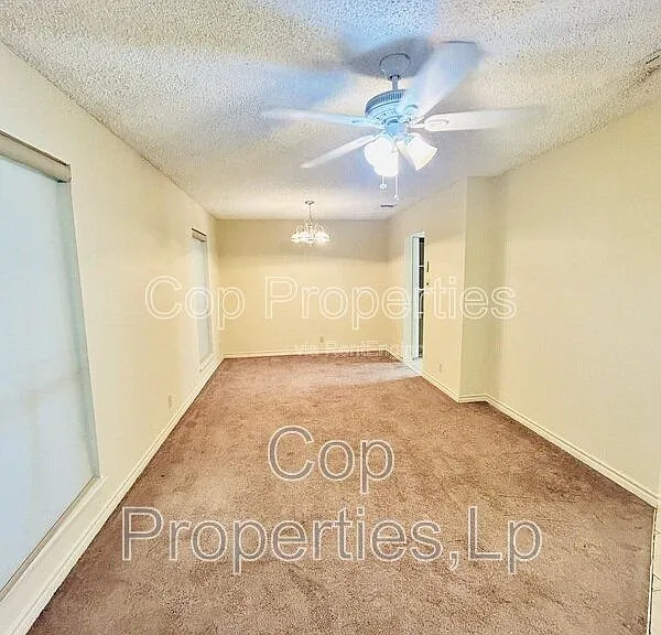 14810 Ridge Hill Dr — Photo 2