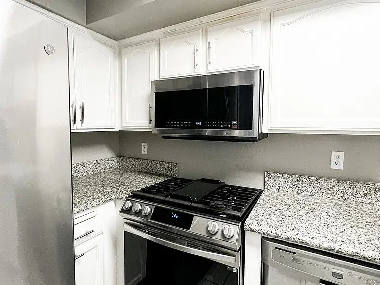 13030 Valleyheart Dr #108 — Photo 15