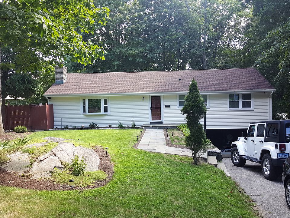 2nd image of 12 Jarvis St