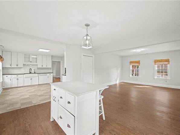 2421 Gilmerton Rd, Chesapeake, VA 23323