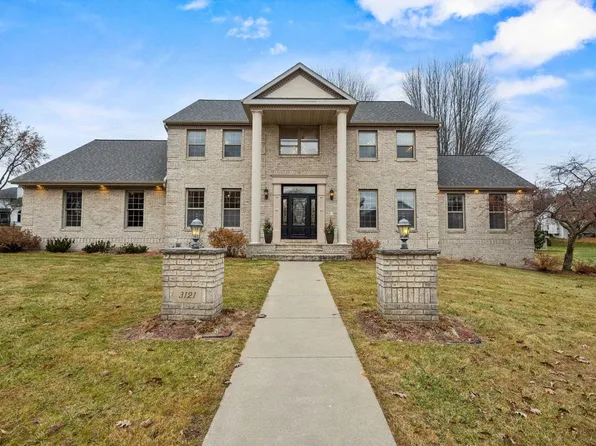 3121 Squire Ct, Green Bay, WI 54313