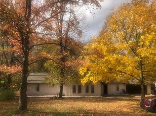 2637 N Old Wire Rd, Fayetteville, AR 72703