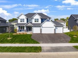 1839 Laramee Ln, Centerville, MN 55038