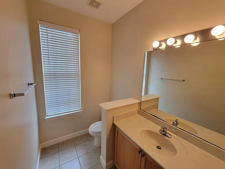 4247 Raleigh Way — Photo 15