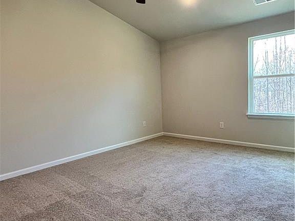 5th image of 486 Grubb Rd