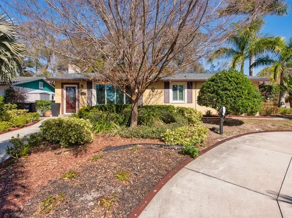 2816 Applewood Dr, Clearwater, FL 33759