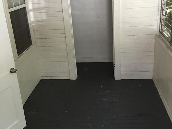 3rd image of 605 E 64th St