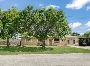 90 Quail Run, Harper, TX 78631