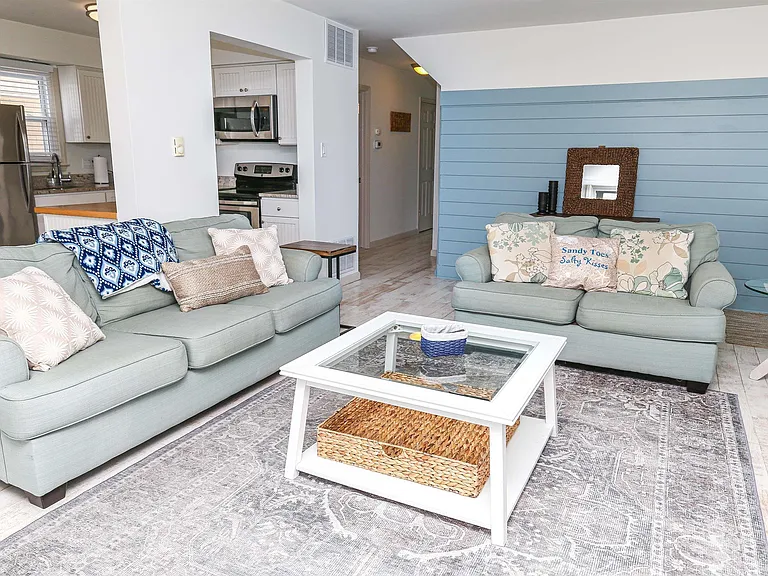618 Bayshore Ave — Photo 11
