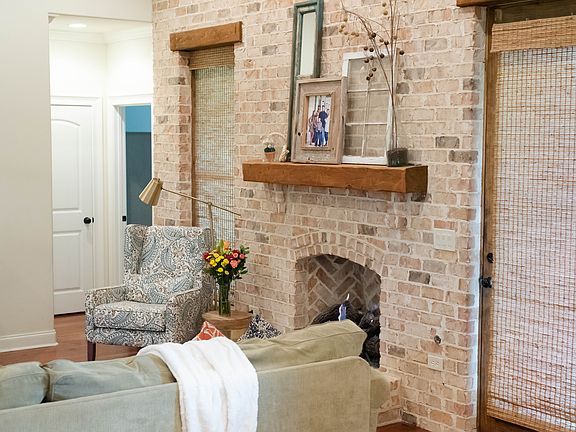 Living Room to Master