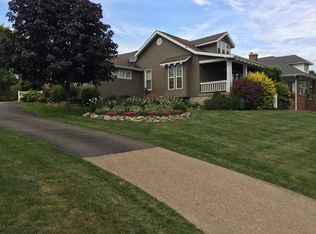 56 Village Dr, Wheeling, WV