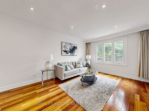 4th image of 69 Lansbury Dr