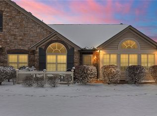 544 Fair Meadow Dr, Washington, PA 15301