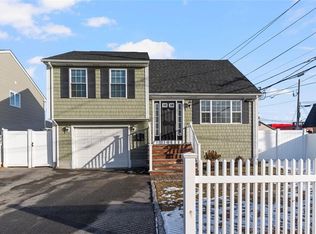 400 Williston Way, Pawtucket, RI 02861