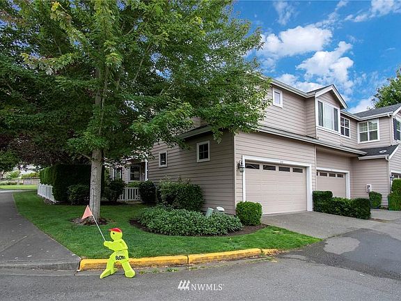 3rd image of 18878 NE 67th Way