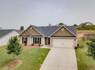 558 River Mist Cir, Jefferson, GA 30549