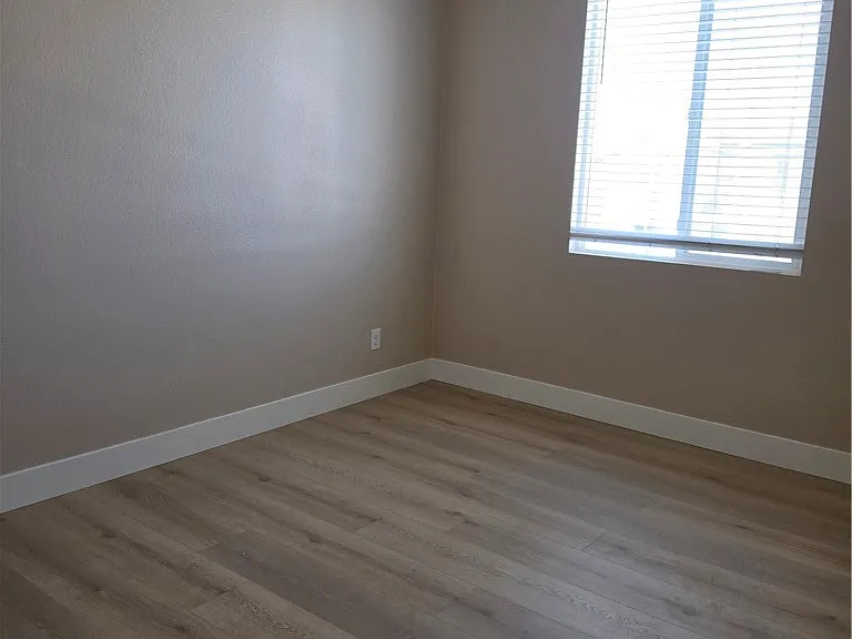 24541 Lancer Pl — Photo 10