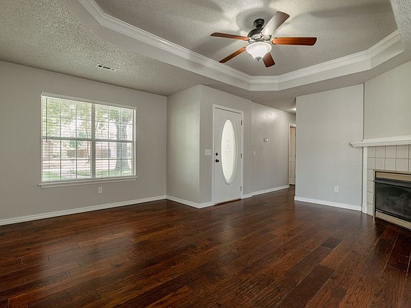 5th image of 5667 W Chattel St