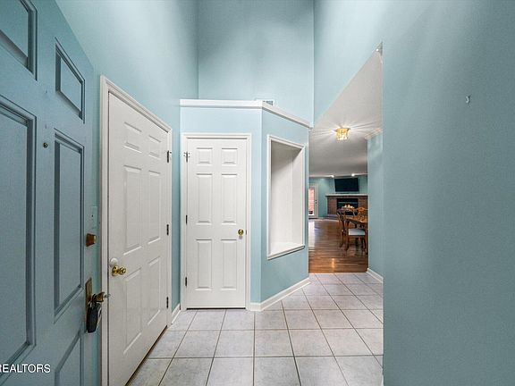 4th image of 805 Cedar Ln #H-32