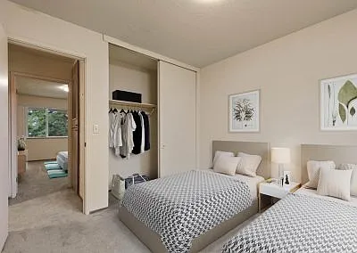 Almondwood Apartments — Photo 18