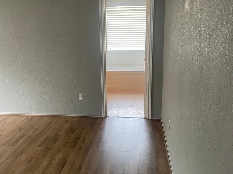 1705 Grey Fox Trl — Photo 10