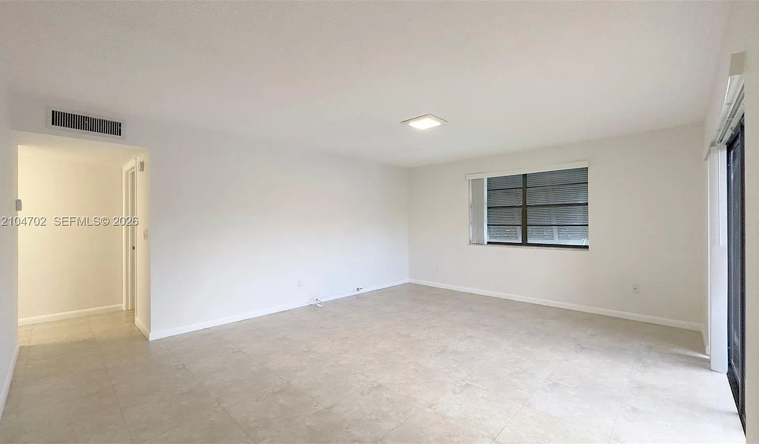 Kings Creek West Condo Bl — Photo 3