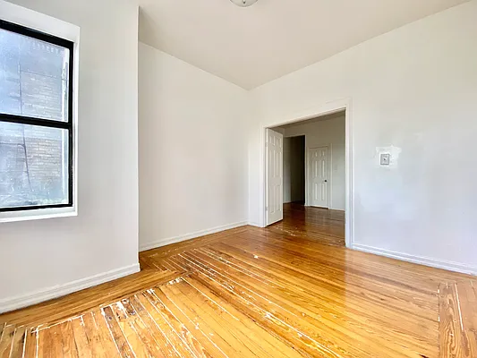 Rented by Bohemia Realty Group | media 17