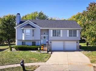 4767 Mission Dr, Decatur, IL 62526