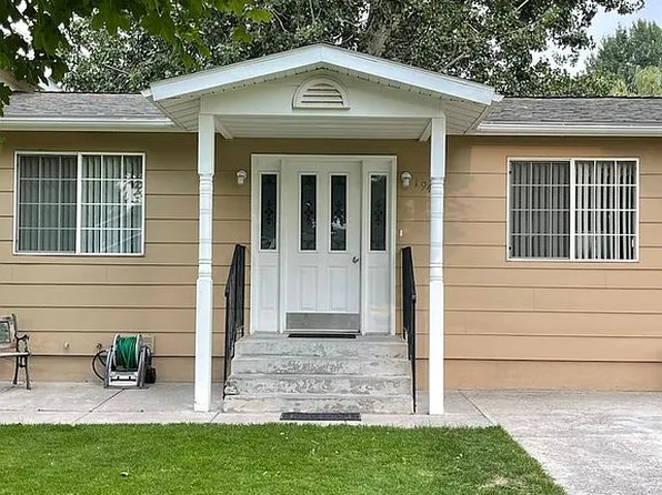 1940 Q St, Heyburn, ID 83336