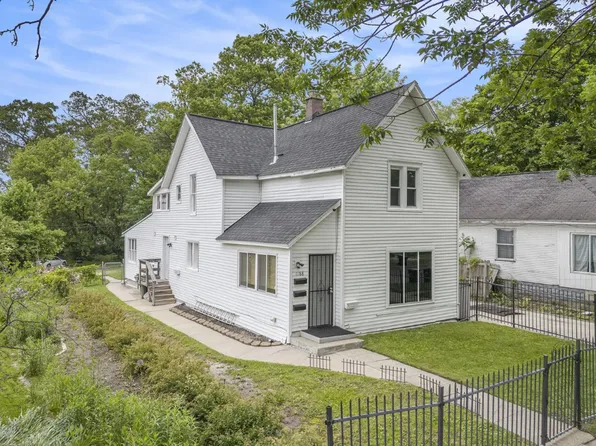 1188 Washington Ave #2, Muskegon, MI 49441